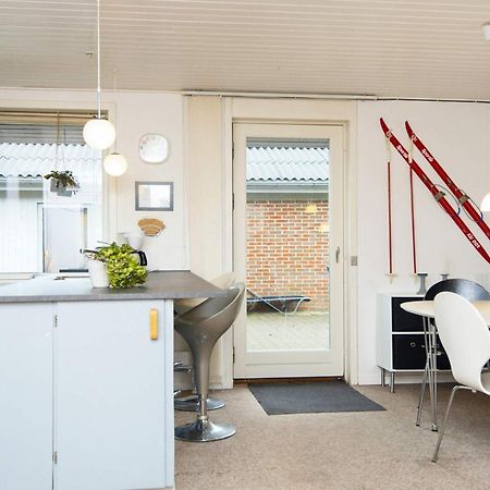 6 Person Holiday Home In Hemmet Esterno foto