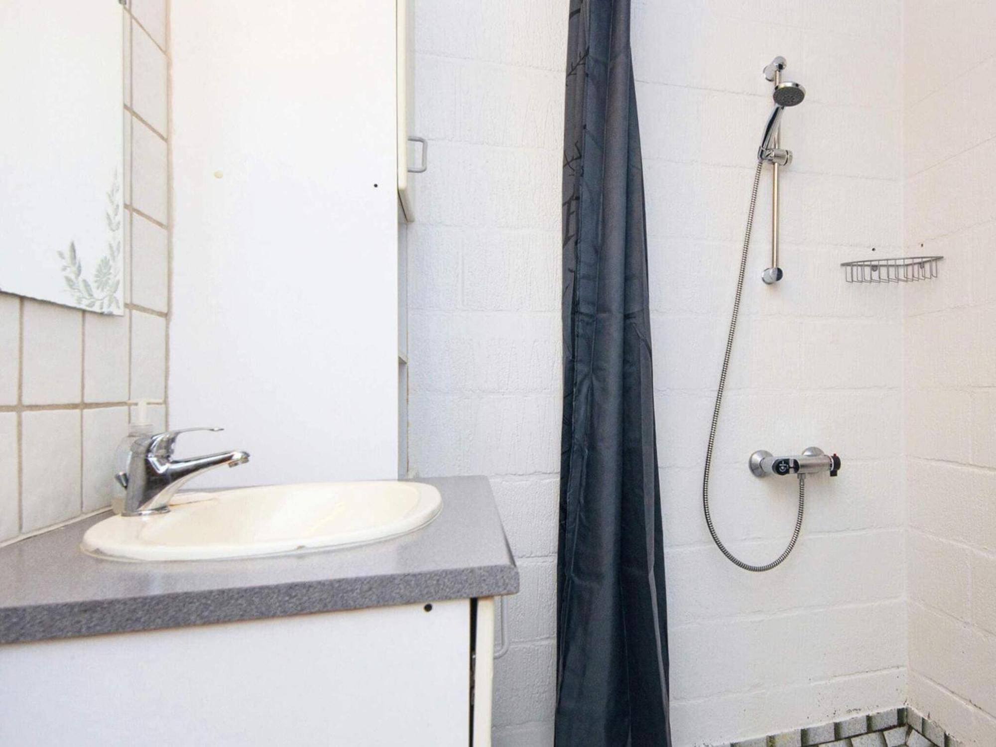 6 Person Holiday Home In Hemmet Esterno foto